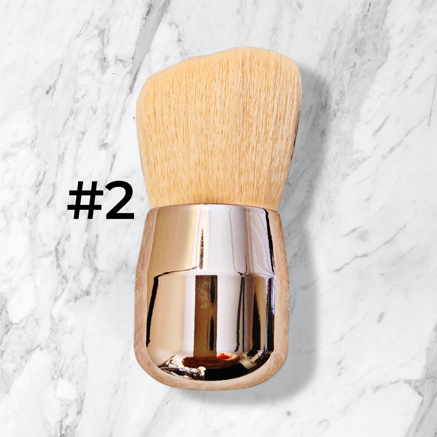 Loose powder make-up brush