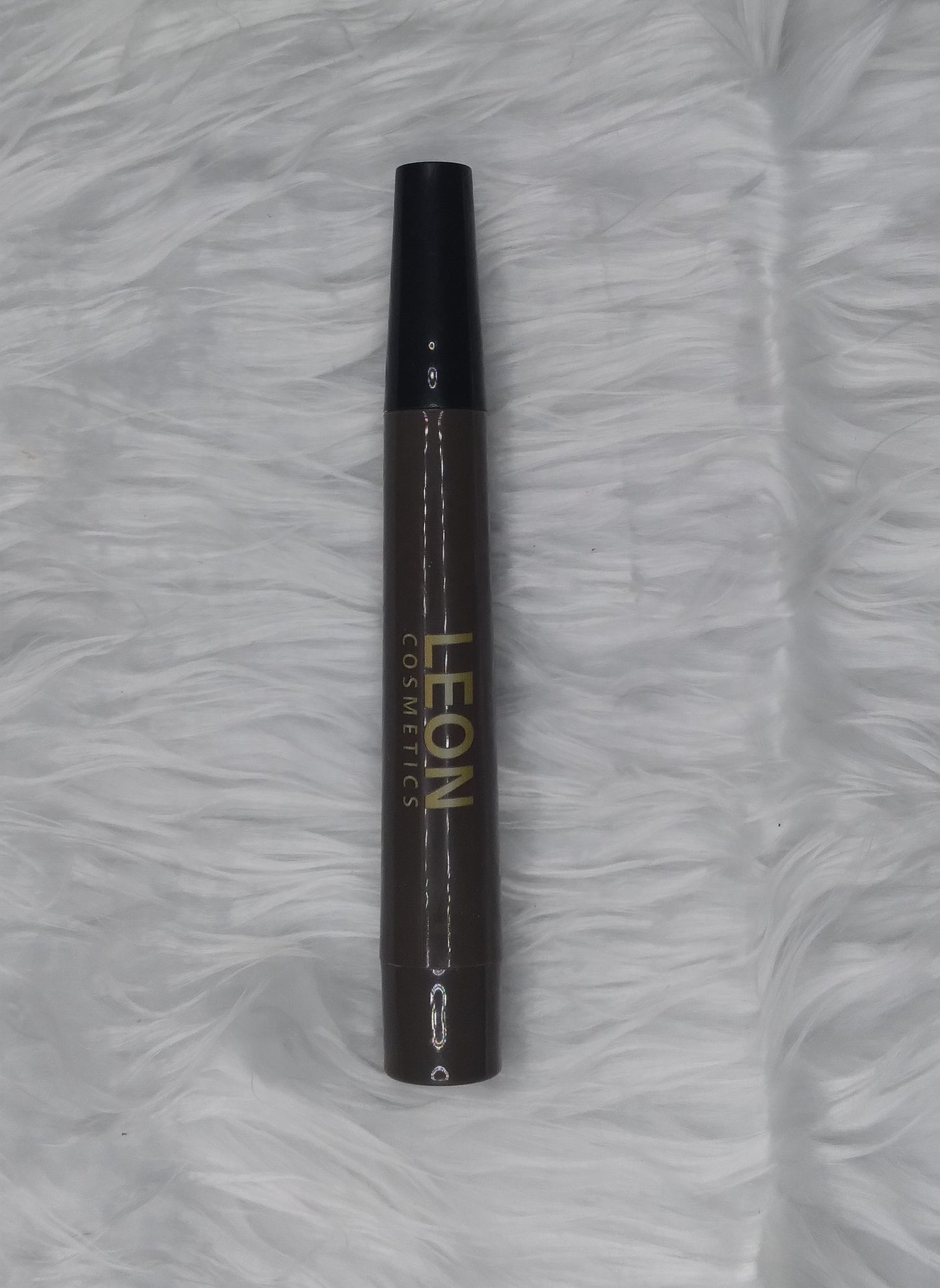 Liquid eyebrow pen