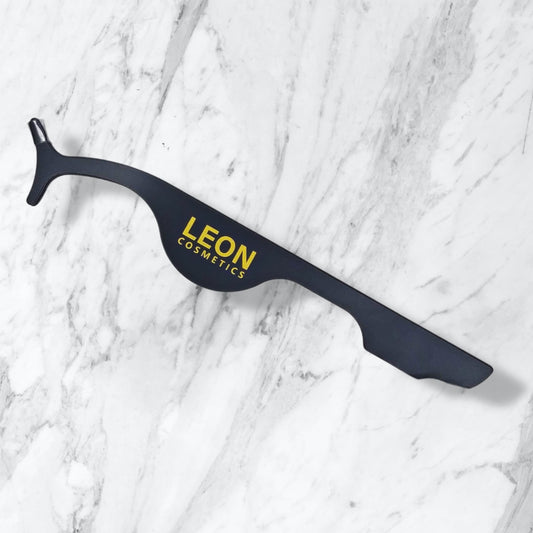 Tweezers