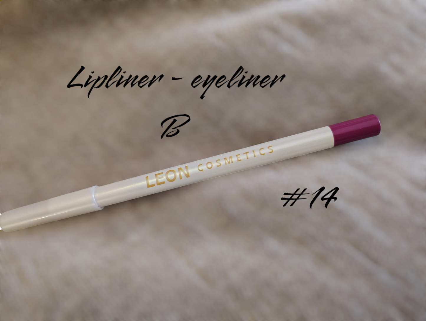 Lipliner and eyeliner B