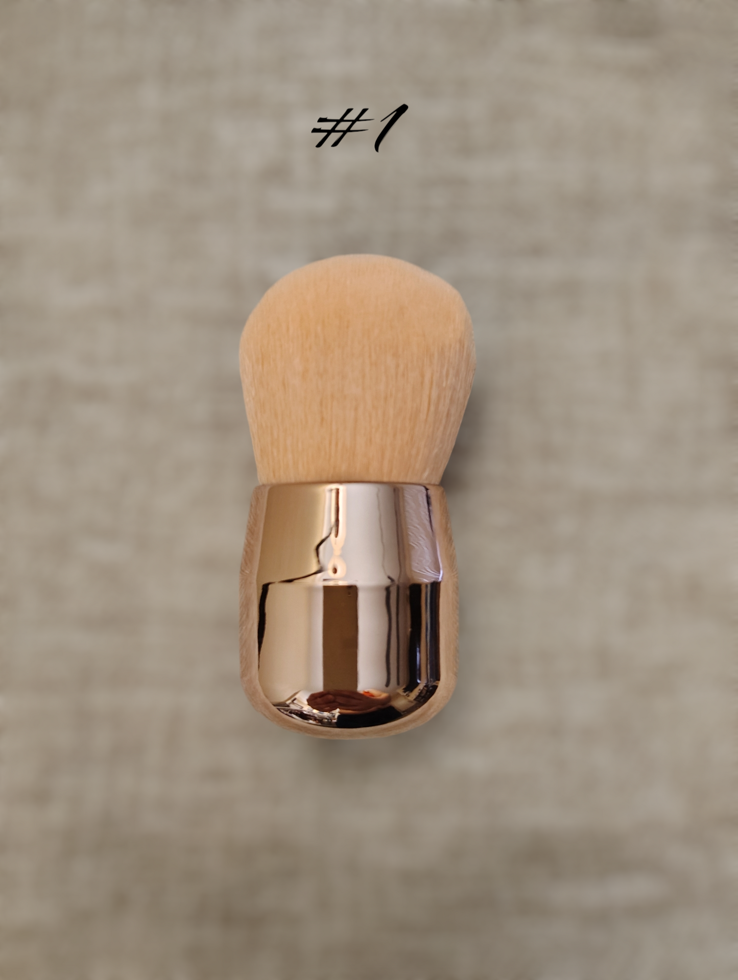 Loose powder make-up brush